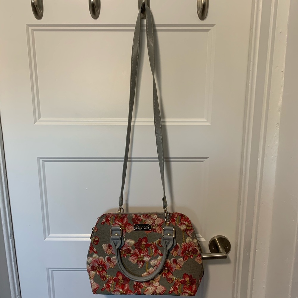 Purse - Picture 2 of 4